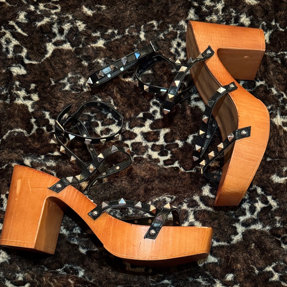 Madden Girl Black Studded Platform Sandals